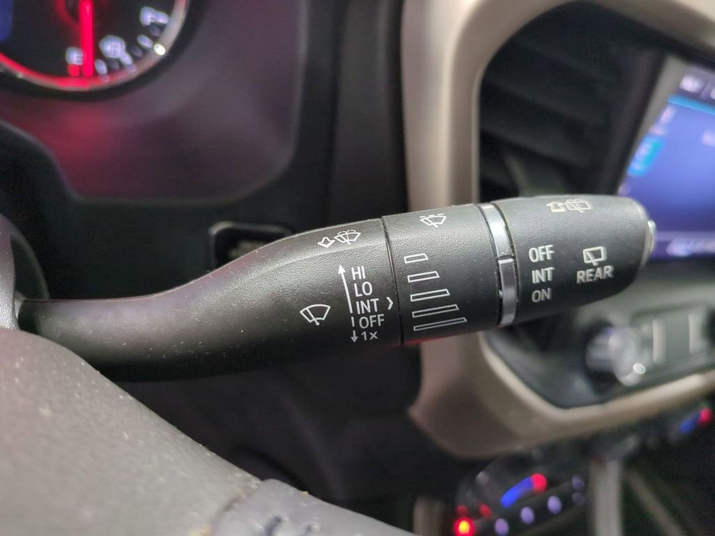 Thumbnail: 2022 GMC Acadia - 33