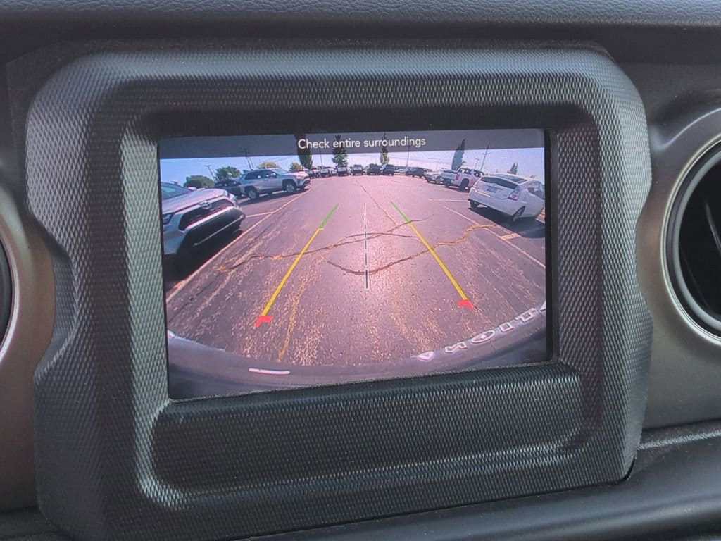 Thumbnail: 2022 Jeep Wrangler - 31