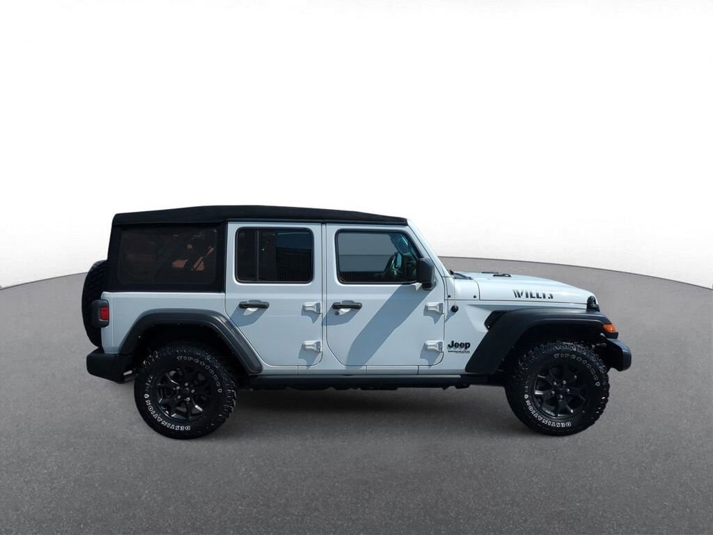Thumbnail: 2022 Jeep Wrangler - 11
