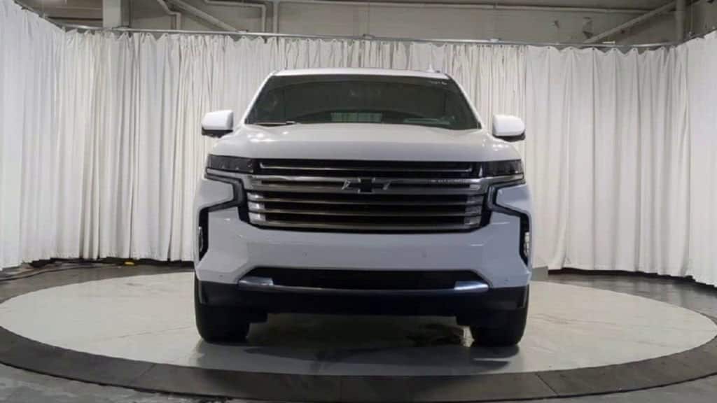 Thumbnail: 2023 Chevrolet Tahoe - 3
