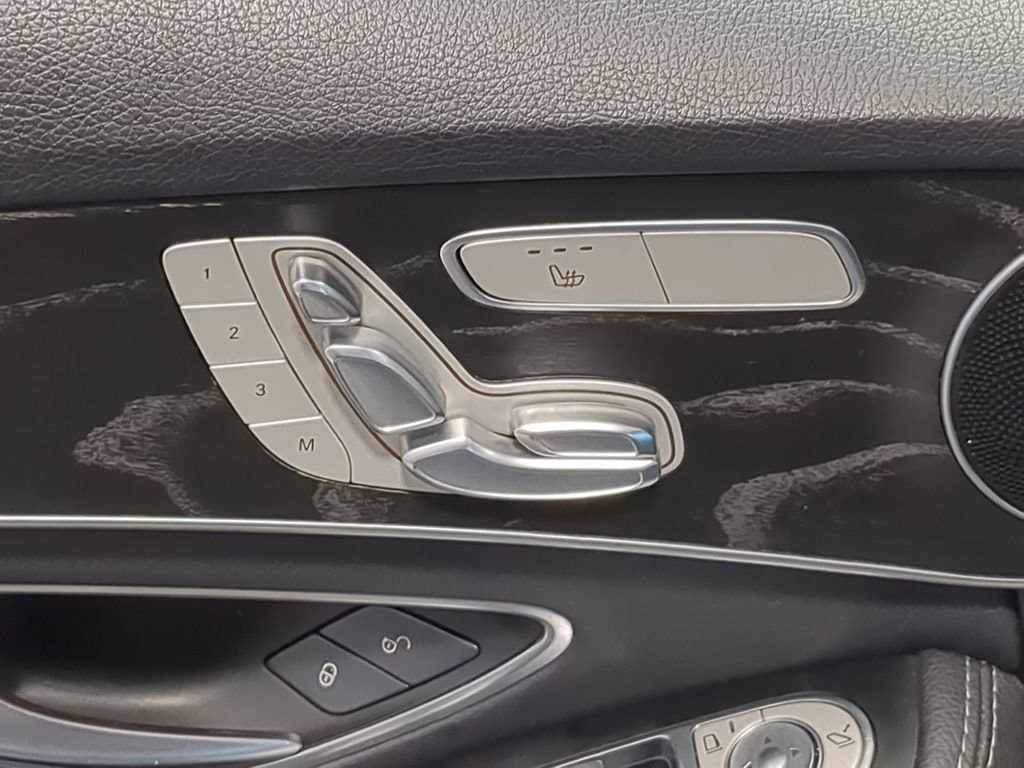 Thumbnail: 2017 Mercedes-Benz C-Class - 20