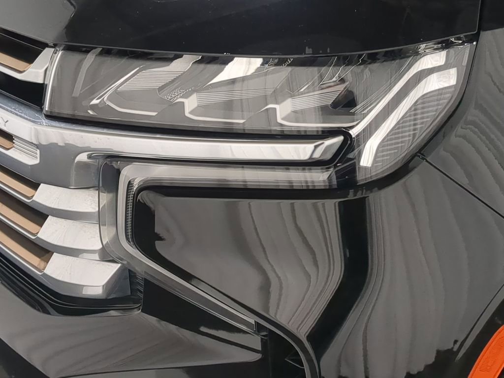 Thumbnail: 2021 Chevrolet Suburban - 22