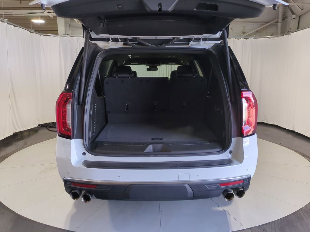 Thumbnail: 2023 GMC Yukon XL - 41
