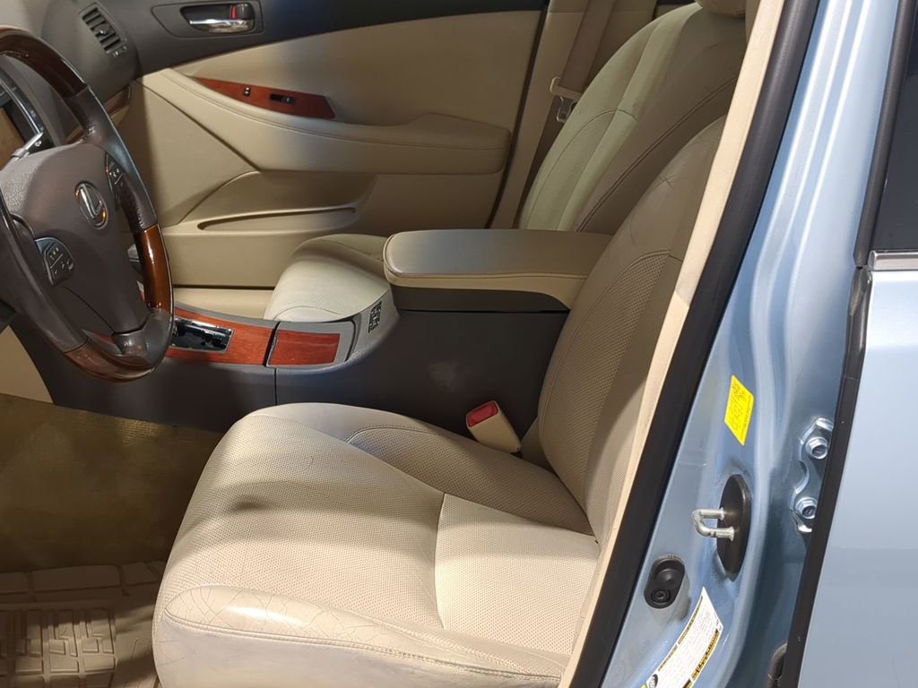 Thumbnail: 2011 Lexus ES - 20