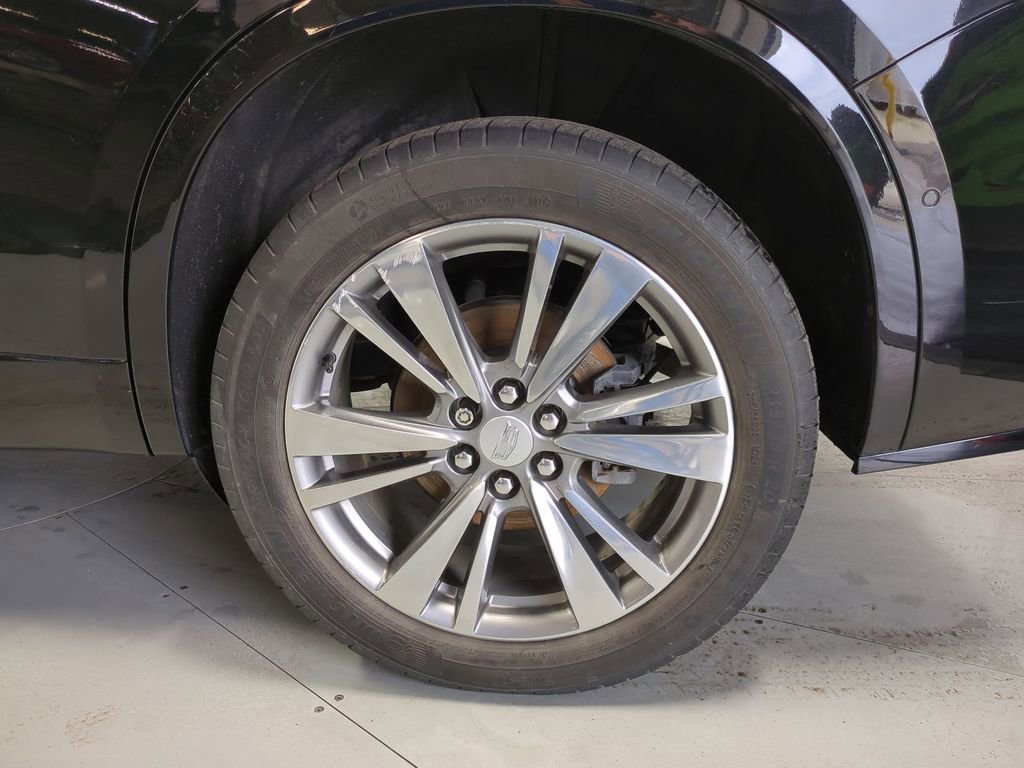 Thumbnail: 2021 Cadillac XT6 - 16