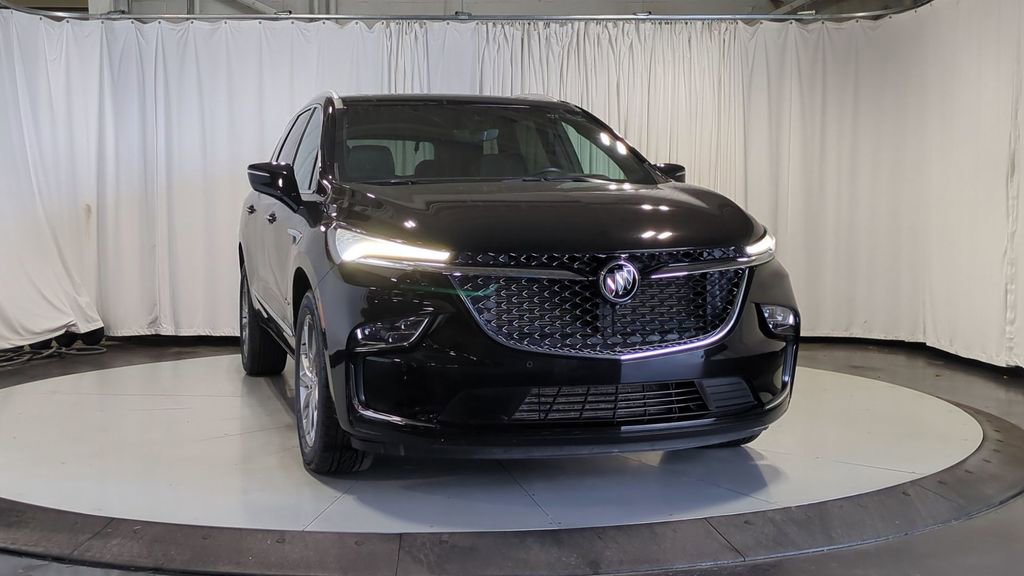 2023 Buick Enclave Avenir photo 3