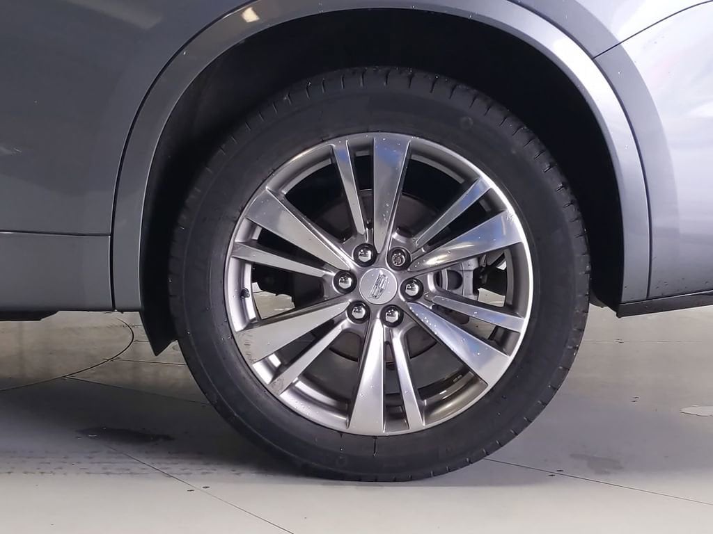 Thumbnail: 2021 Cadillac XT6 - 13