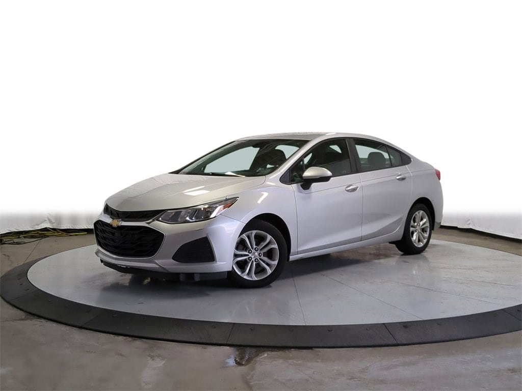 2019 Chevrolet Cruze LS -
                Troy, MI