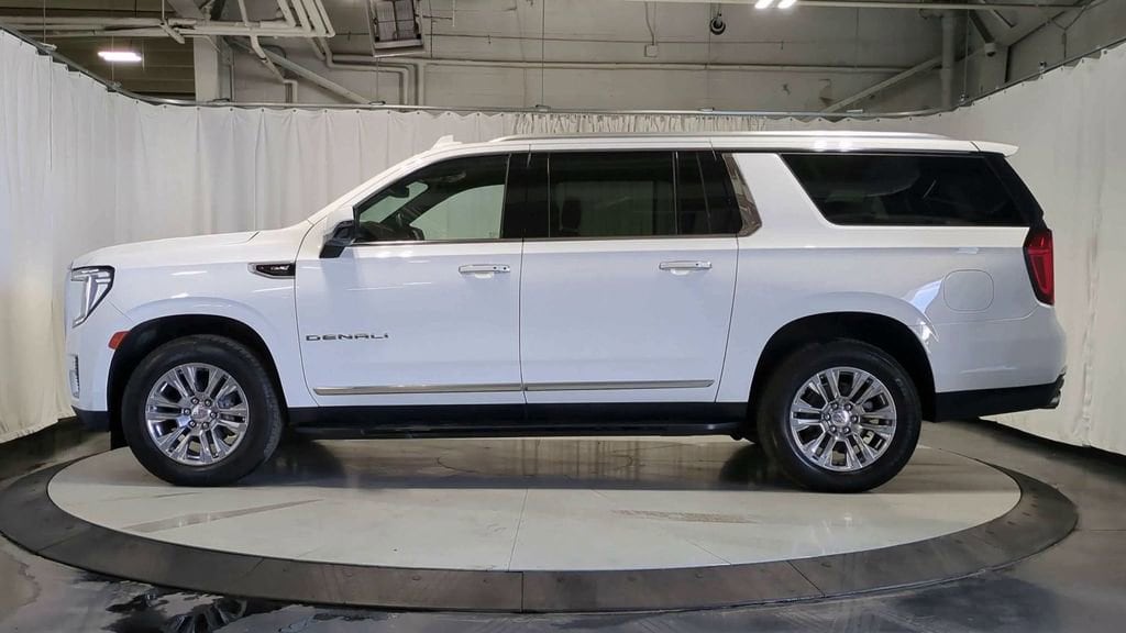 Thumbnail: 2023 GMC Yukon XL - 6