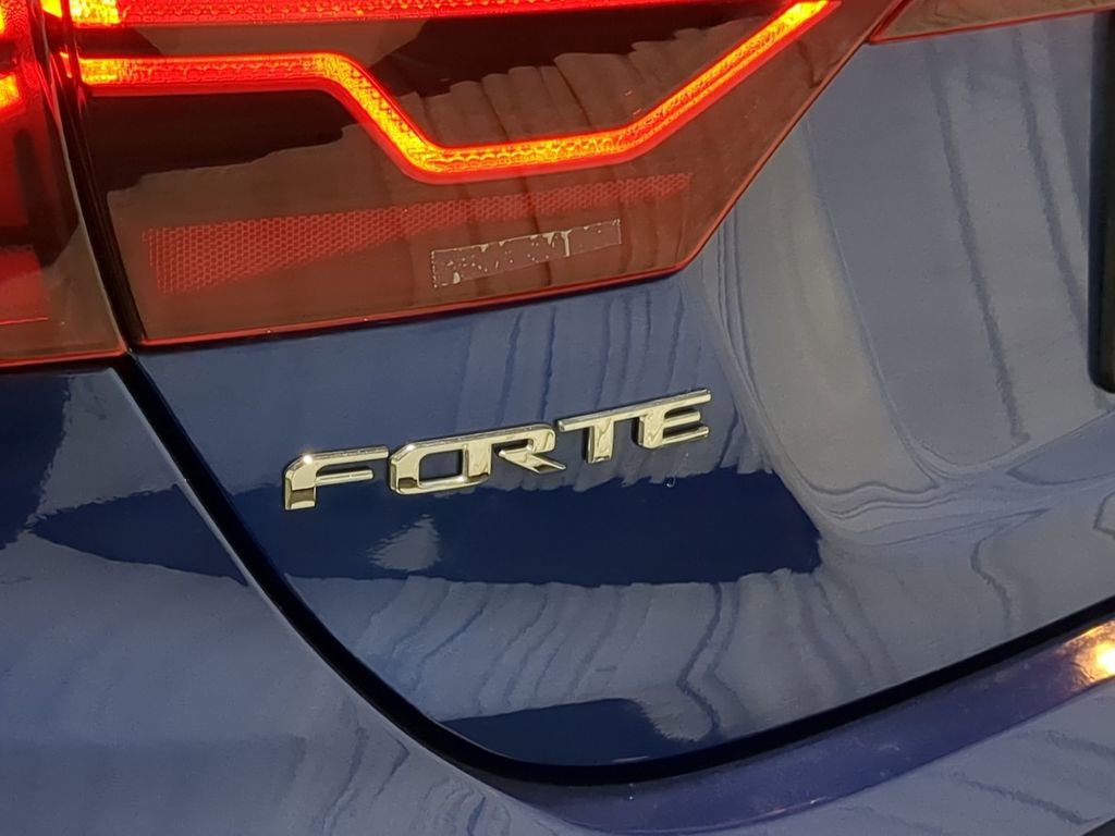 Thumbnail: 2020 Kia Forte - 23