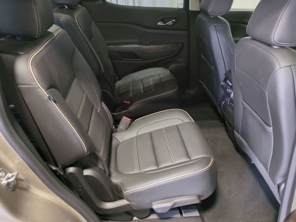 Thumbnail: 2022 GMC Acadia - 19