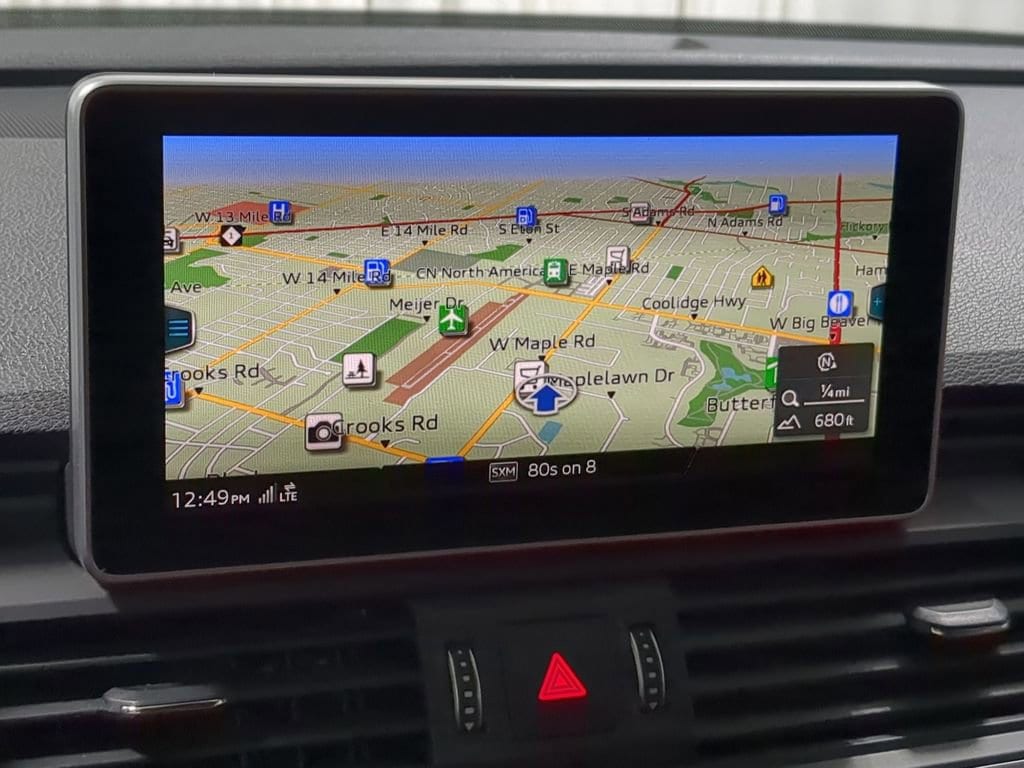 Thumbnail: 2018 Audi SQ5 - 44