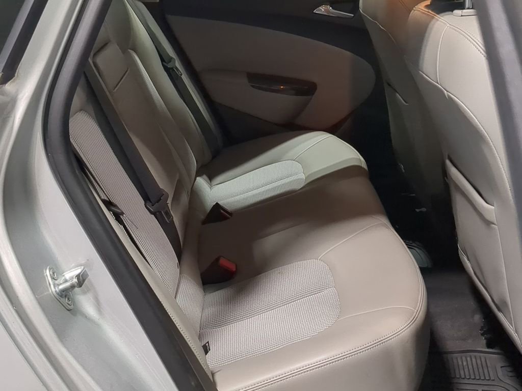 Thumbnail: 2016 Buick Verano - 31