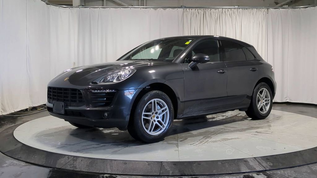 2018 Porsche Macan photo 3