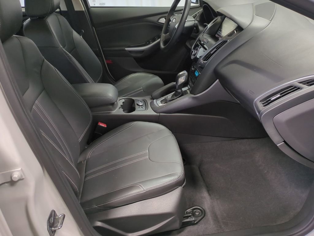 2014 Ford Focus Titanium 20