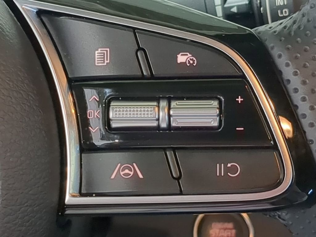 Thumbnail: 2023 Kia Forte - 28