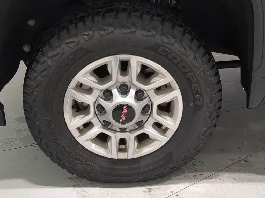 Thumbnail: 2024 GMC Sierra 2500 - 17