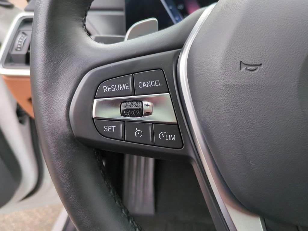 Thumbnail: 2024 BMW 3 Series - 28