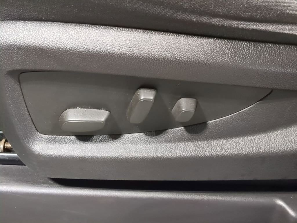 Thumbnail: 2016 GMC Yukon - 21