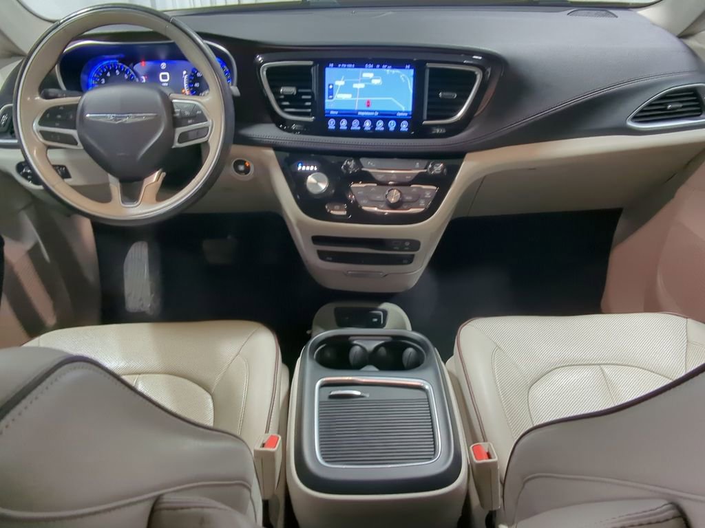 Thumbnail: 2017 Chrysler Pacifica - 29