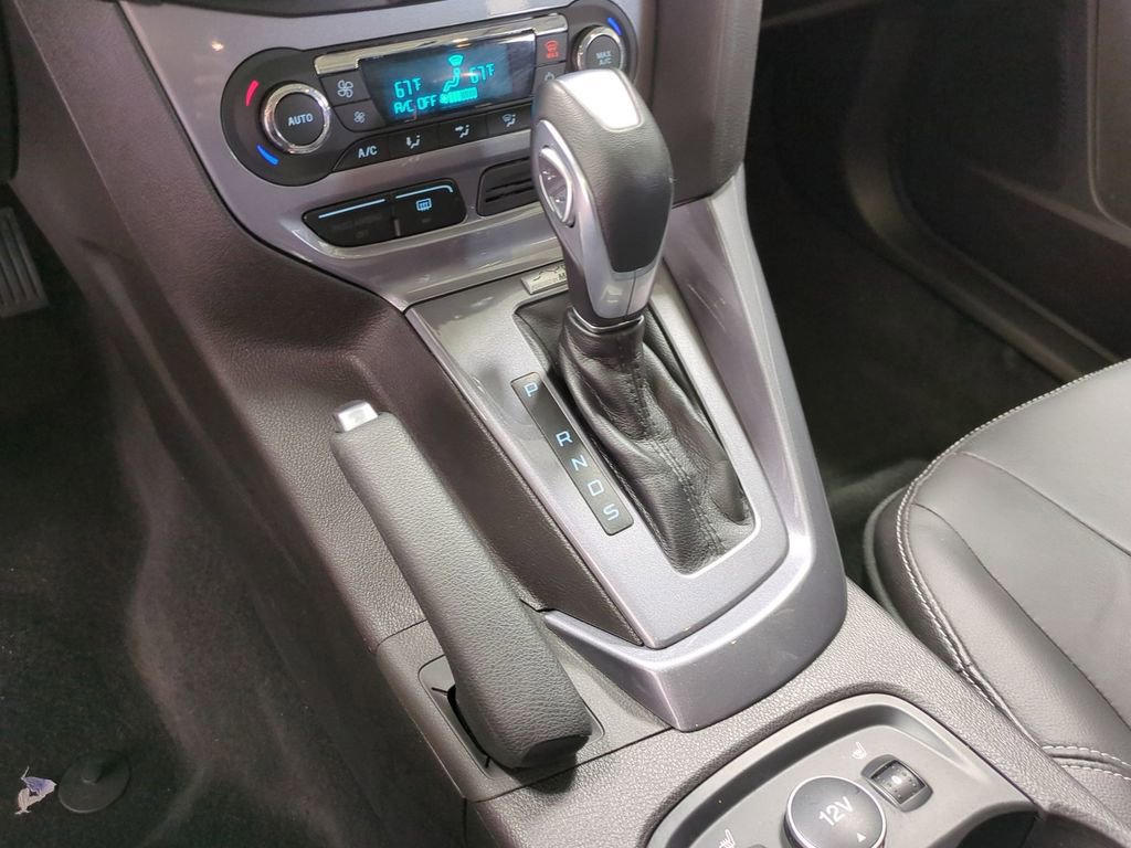 2014 Ford Focus Titanium 28