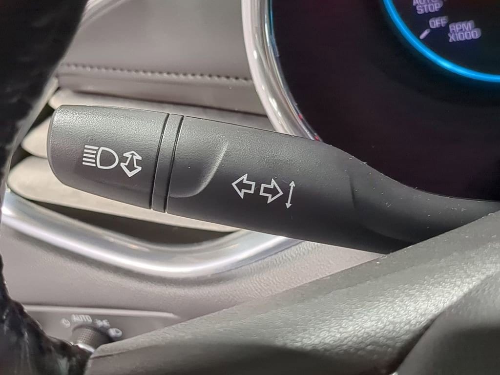 Thumbnail: 2018 Chevrolet Malibu - 33