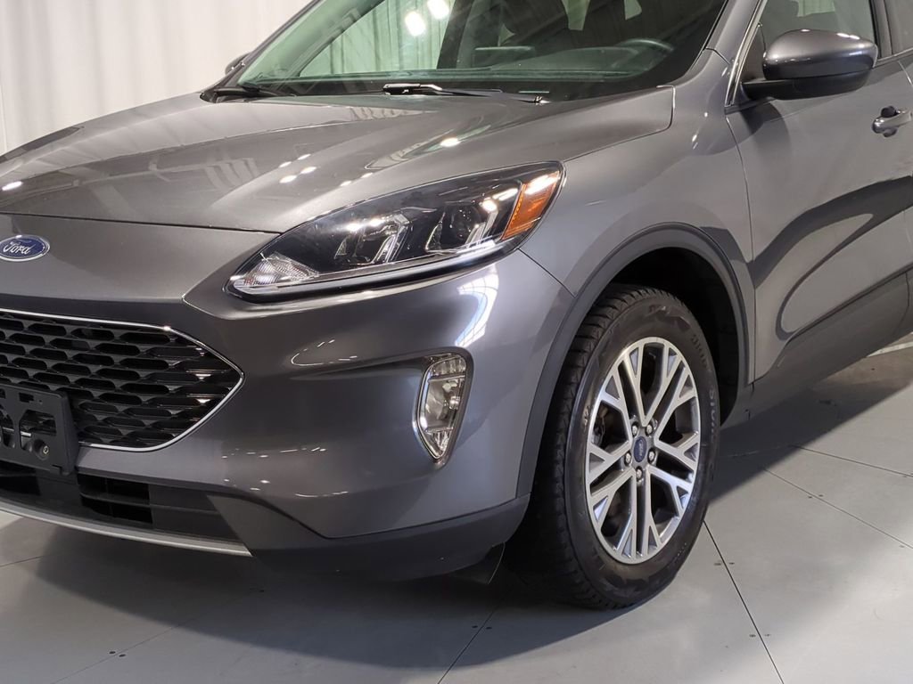 Thumbnail: 2022 Ford Escape - 14