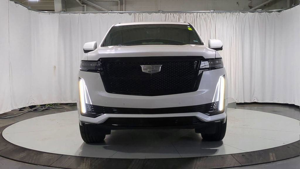 2021 Cadillac Escalade Sport photo 3