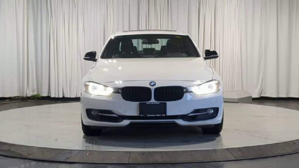 Thumbnail: 2015 BMW 3 Series - 4