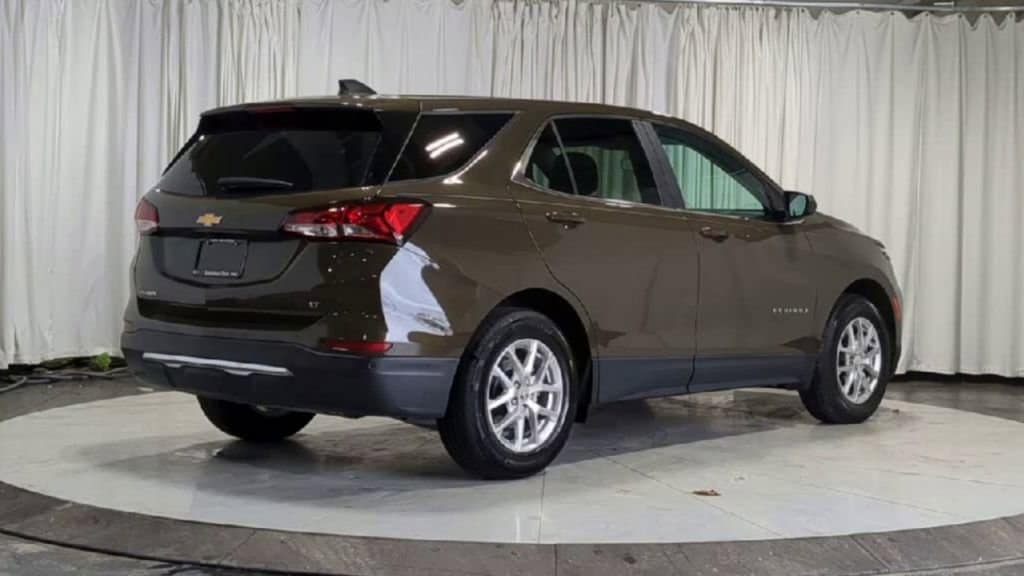 Thumbnail: 2023 Chevrolet Equinox - 10