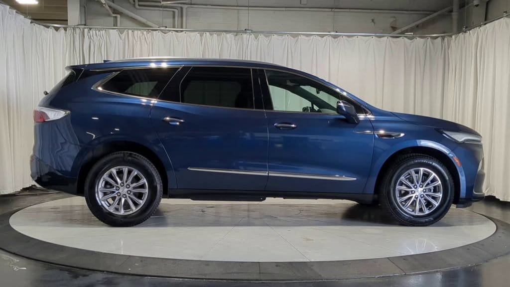 Thumbnail: 2022 Buick Enclave - 9