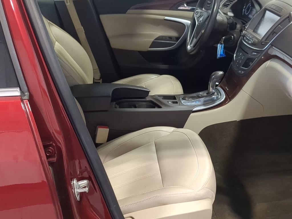 Thumbnail: 2016 Buick Regal - 27