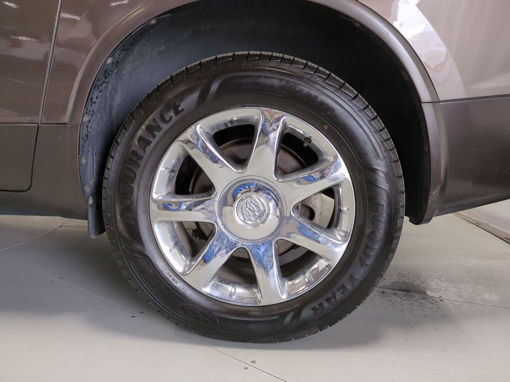 Thumbnail: 2009 Buick Enclave - 16