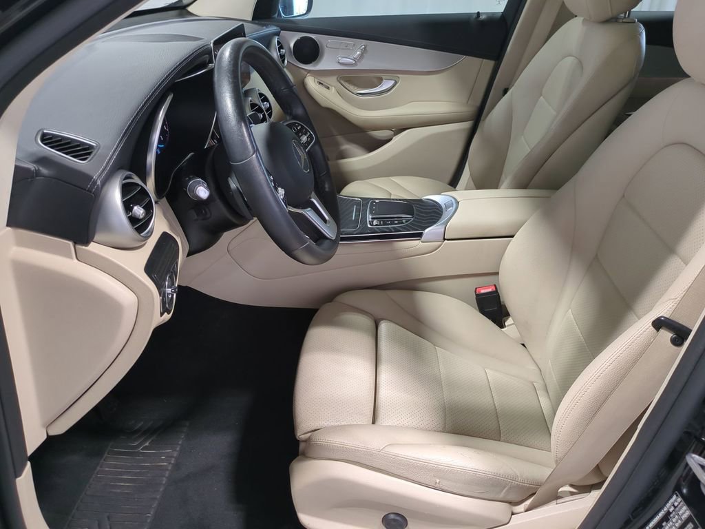 Thumbnail: 2020 Mercedes-Benz GLC - 17