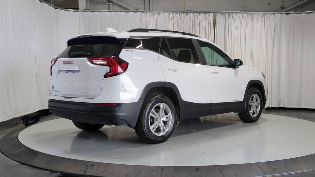 Thumbnail: 2022 GMC Terrain - 8