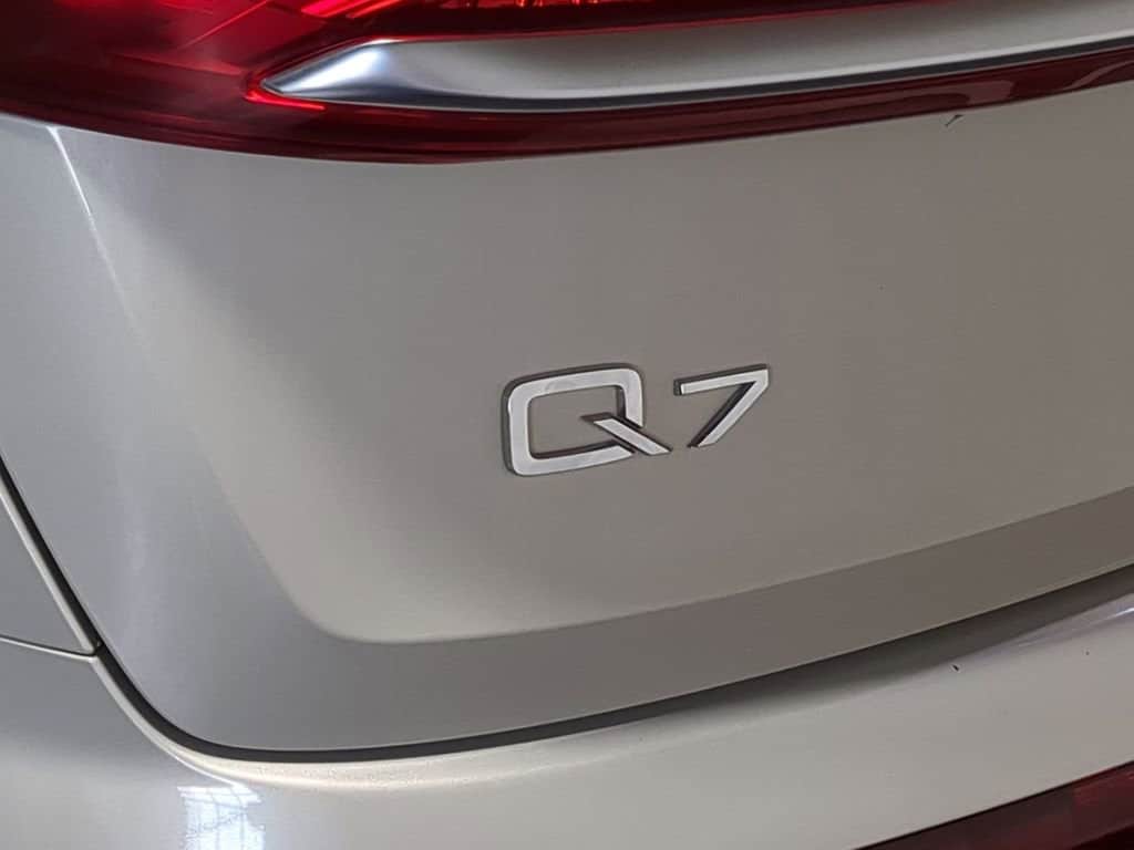 Thumbnail: 2022 Audi Q7 - 16