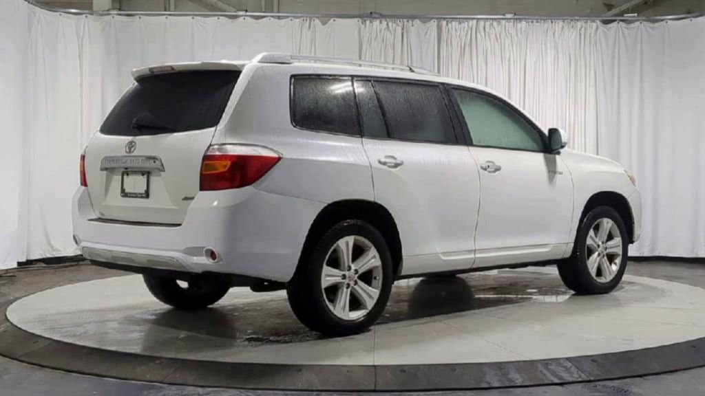 Thumbnail: 2010 Toyota Highlander - 9