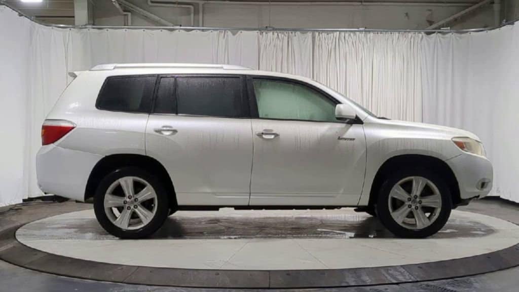 Thumbnail: 2010 Toyota Highlander - 10