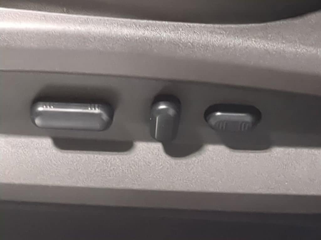 Thumbnail: 2013 Ford Edge - 20