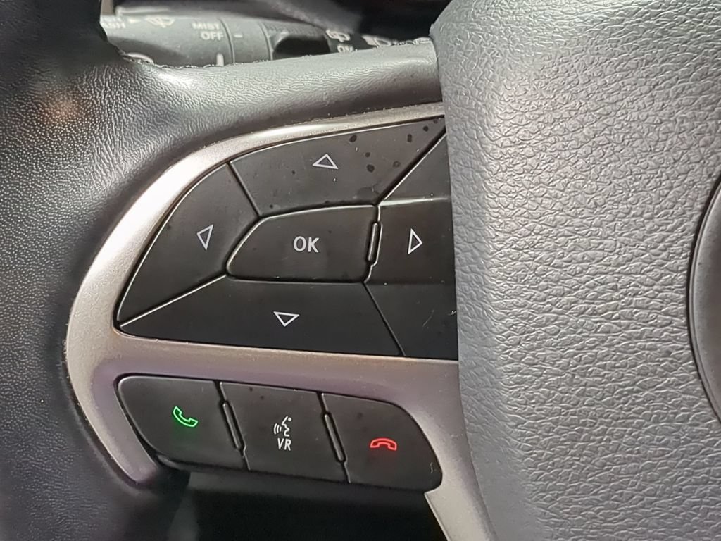 Thumbnail: 2019 Jeep Grand Cherokee - 28