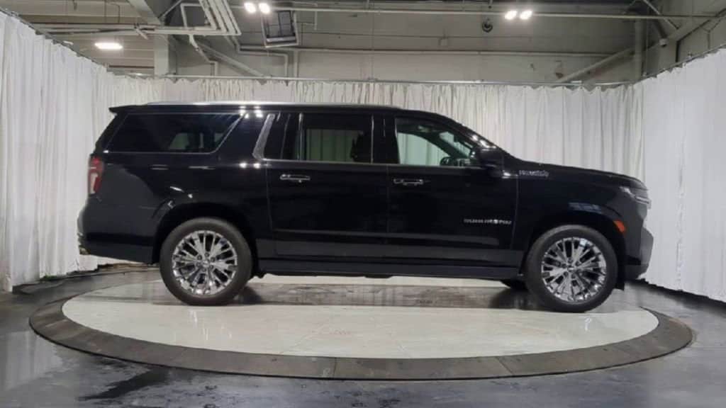 Thumbnail: 2021 Chevrolet Suburban - 11