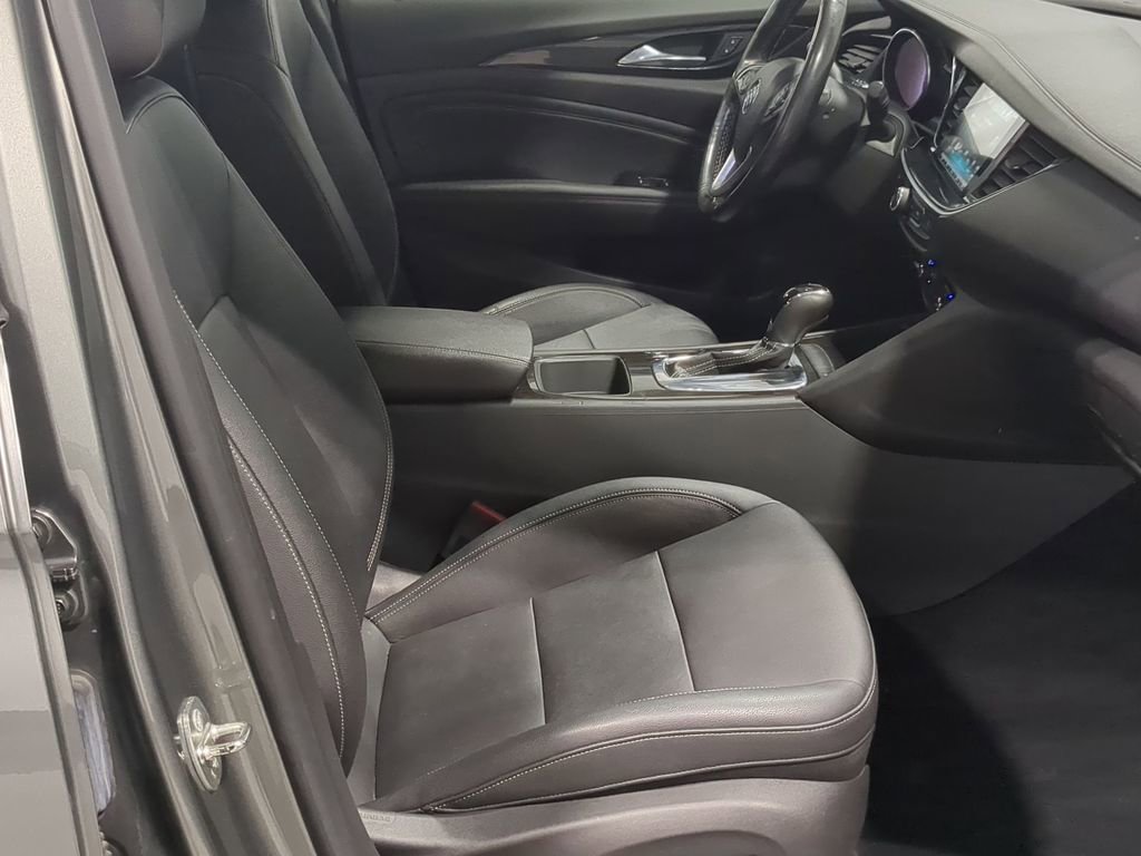 Thumbnail: 2018 Buick Regal - 27