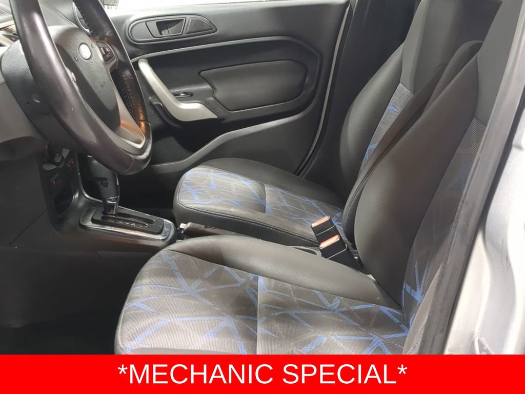 Thumbnail: 2013 Ford Fiesta - 24