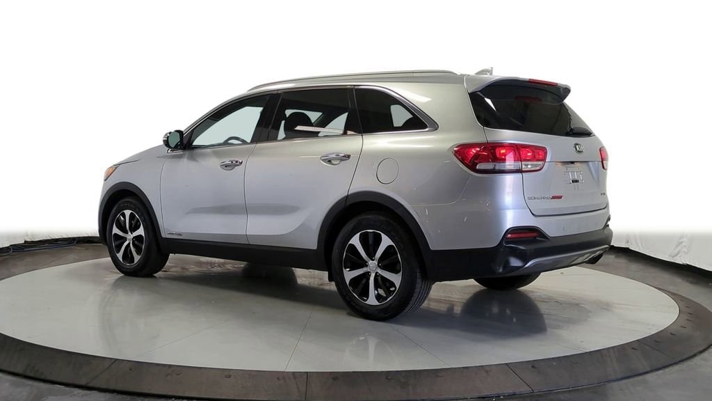 Thumbnail: 2018 Kia Sorento - 8