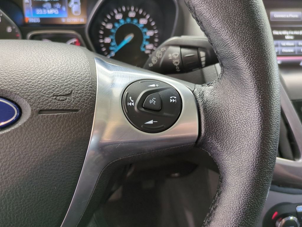2014 Ford Focus Titanium 23