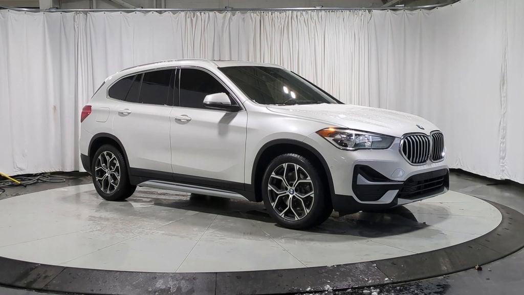 Thumbnail: 2021 BMW X1 - 3