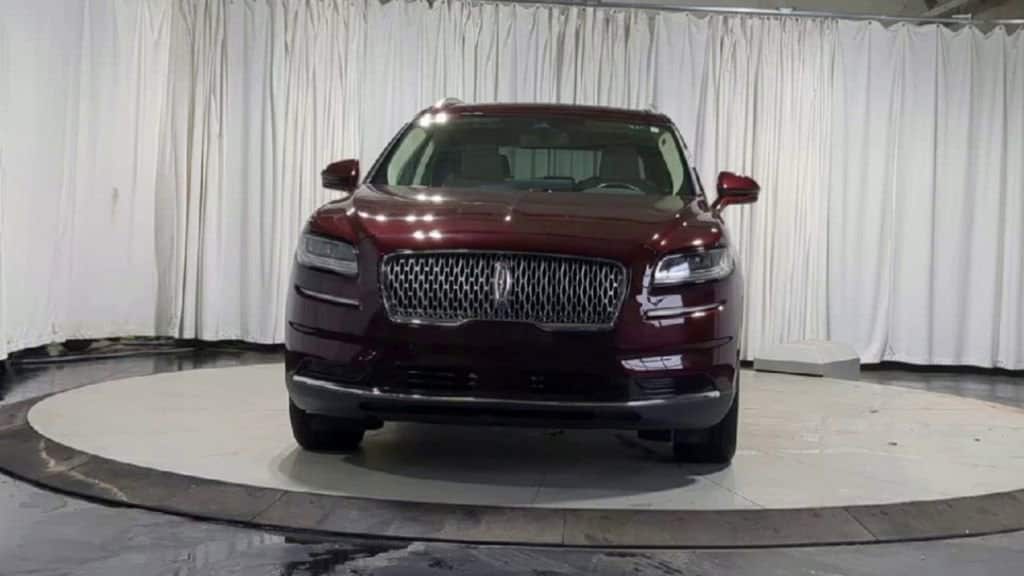 Thumbnail: 2023 Lincoln Nautilus - 3