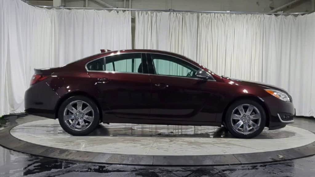 Thumbnail: 2017 Buick Regal - 11