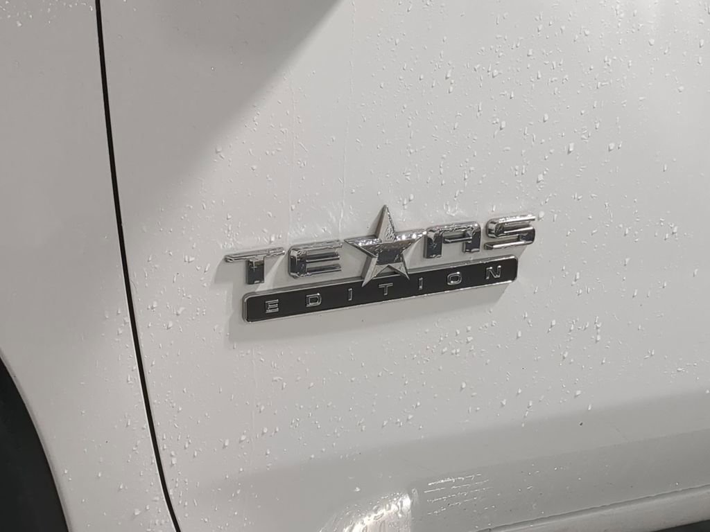 Thumbnail: 2022 Chevrolet Silverado 2500 - 16