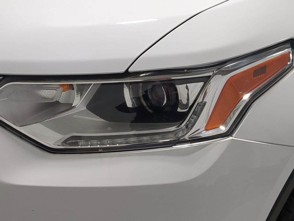 Thumbnail: 2020 Chevrolet Traverse - 21